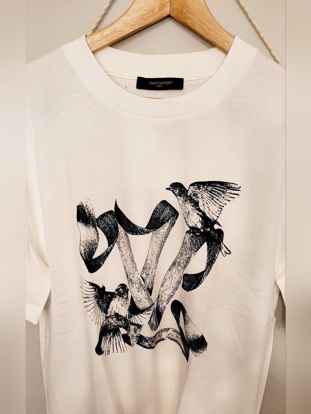 🇫🇷LOUIS VUITTON✨️White Graphic T-shirt✨️ - Picture 5 of 12